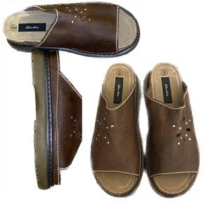 Vintage Y2K platform sandals